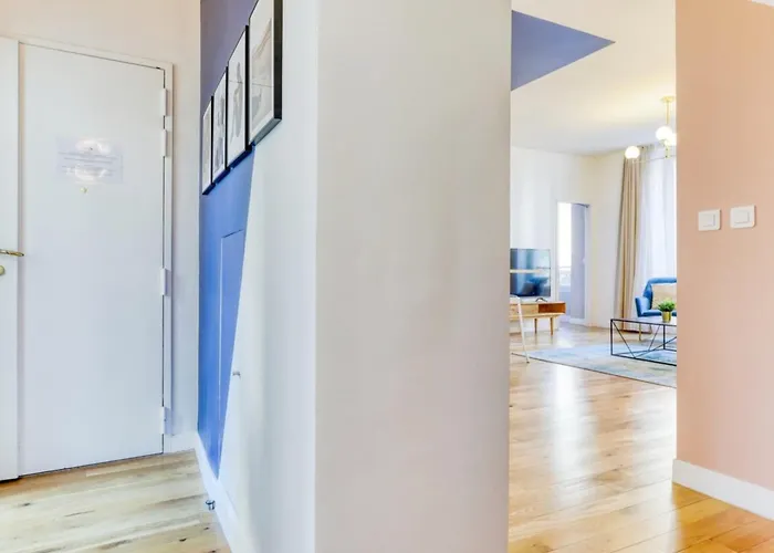 Blue Design 2bdr Flat In The Heart Of Bastille Lägenhet *