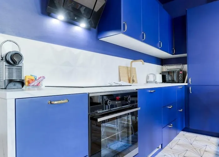 Blue Design 2bdr Flat In The Heart Of Bastille *