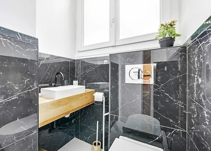 Blue Design 2bdr Flat In The Heart Of Bastille *